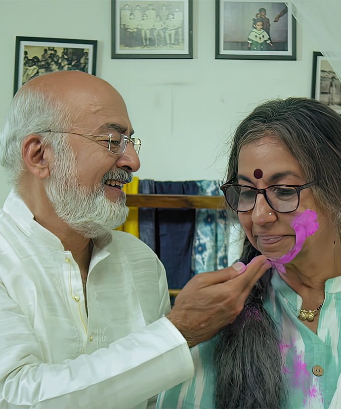 Frontrow 276 × 331